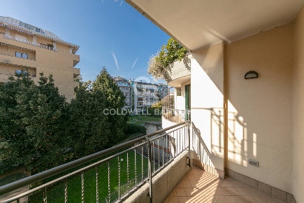 Foto Appartamento in VIA NINO BIXIO 5, Busto Arsizio Tribunale di 100 m²