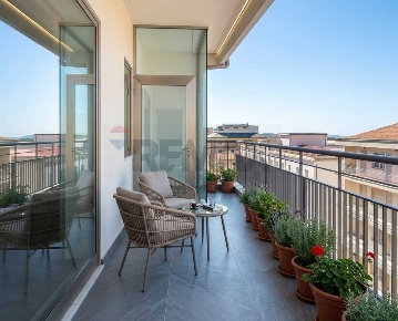 Foto Appartamento in Via Trapani 4, Enna Centro di 108 m² con 7 locali