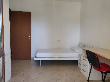 Foto Case semi ndipendenti in Via Bari, Chieti Chieti Scalo di 77 m²