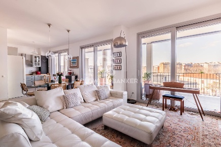 Foto Appartamento in Via Del Porto Fluviale, Roma Ostiense di 122 m²