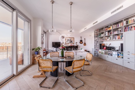 Foto Appartamento in Via Del Porto Fluviale, Roma Ostiense di 122 m²