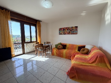 Foto Appartamento in VIALE CADUTI 66, Pieve Porto Morone Centro di 99 m²