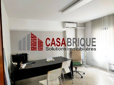 Foto Ufficio in Corso Butera, Bagheria Centro di 90 m² con 4 locali