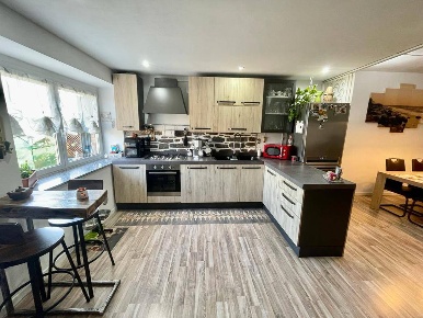 Foto Appartamento a Alessandria Cabanette di 80 m² con 4 locali in vendita