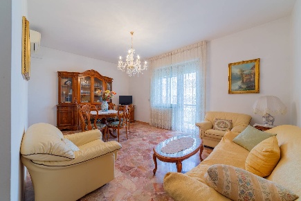 Foto Appartamento in VIA EUCLIDE 49, Vasto di 128 m² con 4 locali