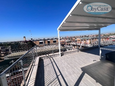 Foto Attico a Roma di 40 m² con 2 locali in vendita