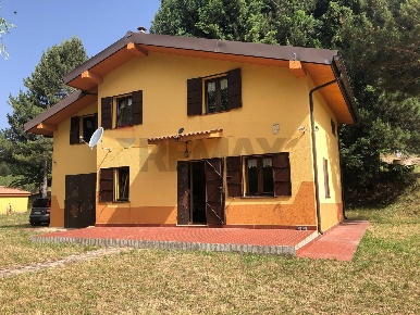 Foto Villa unifamiliare in contrada agnarella, San Giovanni in Fiore Centro