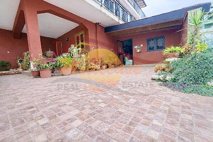 Foto Appartamento in VIA AVOLA, Siracusa Scala Greca - Neapolis di 141 m²