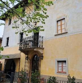 Foto Appartamento a Casole d'Elsa di 75 m² con 3 locali in affitto