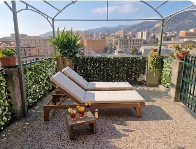 Foto Appartamento in Via Borzoli 19, Genova Sestri Ponente di 100 m²