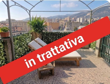 Foto Appartamento in Via Borzoli 19, Genova Sestri Ponente di 94 m²