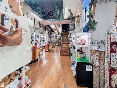 Foto Negozio in via San Pietro 11, Trento di 358 m² in vendita