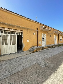 Foto Casa indipendente a Marsala Contrade Extraurbane di 208 m² in vendita