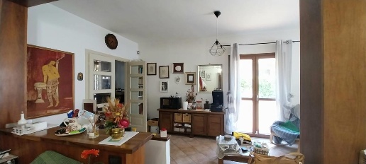 Foto Villa unifamiliare a Calci Centro di 220 m² con 9 locali in vendita