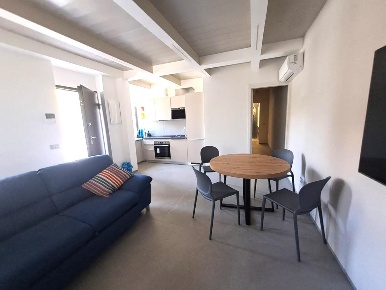 Foto Appartamento a Massa Marina di Massa Centro di 75 m² con 3 locali