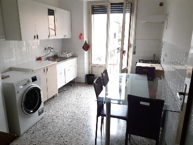 Foto Appartamento a Pisa Sant'Antonio di 105 m² con 4 locali in affitto