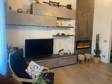 Foto Appartamento a Piombino Centro di 102 m² con 6 locali in vendita