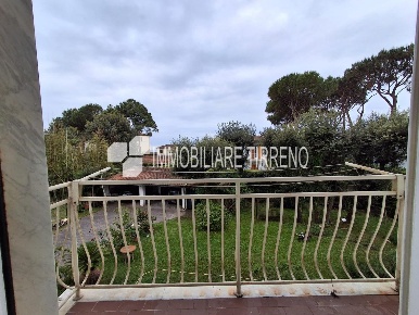 Foto Appartamento a Massa Ronchi - Poveromo di 83 m² con 3 locali