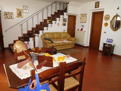Foto Villa a schiera a Calci Gabella di 193 m² con 7 locali in vendita