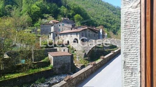 Foto Appartamento a Fabbriche di Vergemoli Fabbriche Di Vallico di 140 m²