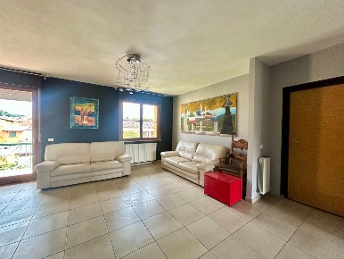 Foto Appartamento a Rapolano Terme Centro di 121 m² con 5 locali in vendita