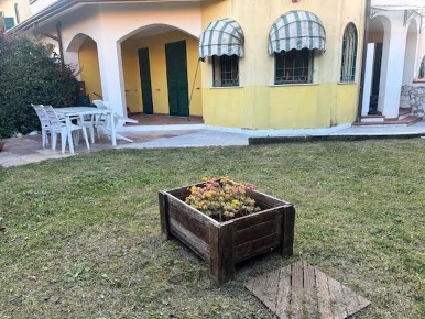 Foto Appartamento in Via Madonnina 47, Luni Casano Dogana Isola di 100 m²