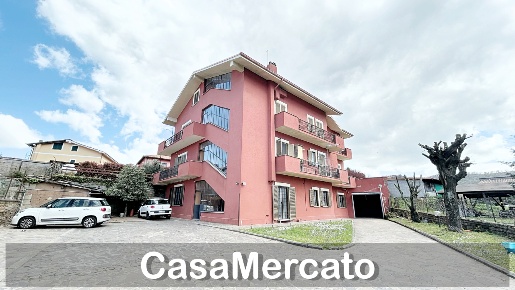 Foto Mansarde a Rocca di Papa di 96 m² con 3 locali in vendita