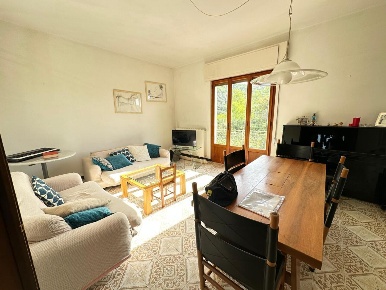 Foto Villa unifamiliare a Luni Casano Dogana Isola di 220 m² con 6 locali