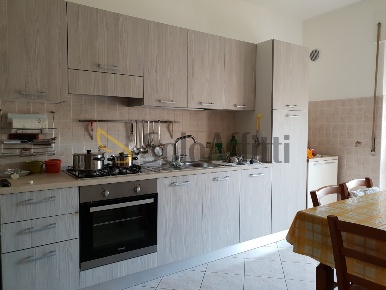 Foto Appartamento a Catanzaro Catanzaro Lido di 130 m² con 4 locali