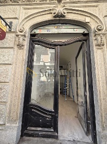 Foto Locale commerciale in Via Vincenzo Monti, Torino San Salvario - Dante