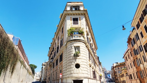 Foto Appartamento a Roma di 161 m² con 6 locali in vendita