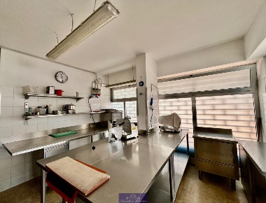 Foto Locale commerciale in Via Odoardo Borrani, Firenze Isolotto Talenti