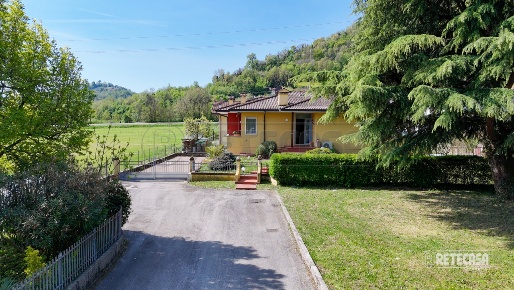 Foto Villa a schiera in VIA Oidio 2, Arzignano Centro di 268 m² in vendita