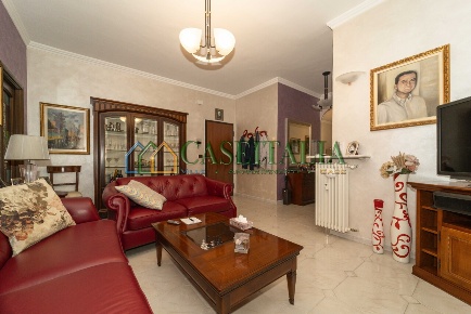 Foto Appartamento in Piazza Kennedy 17, Beinasco Borgaretto di 110 m²