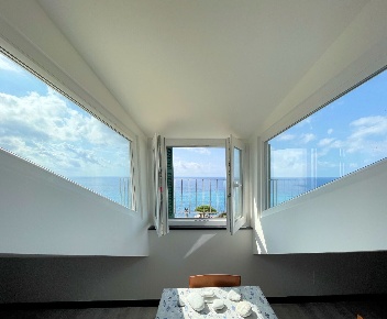 Foto Mansarde in Via F. Crispi 12, Sori Centro di 60 m² con 2 locali