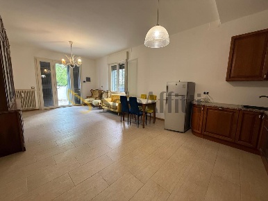 Foto Appartamento in Viale XXII Aprile, Modena Modena Est di 120 m²