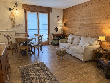 Foto Appartamento a Courmayeur Centro di 100 m² con 3 locali in affitto