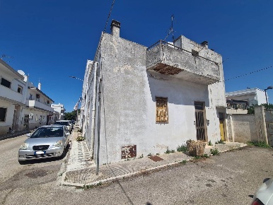Foto Casa indipendente in Via Salvatore Quasimodo 5, Alberobello Centro