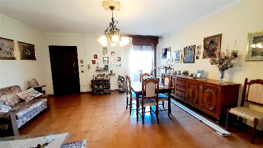 Foto Appartamento a Cilavegna Corso Torino di 117 m² con 4 locali