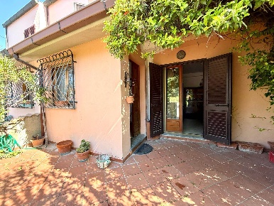 Foto Appartamento in Via Fratelli Rosselli 9, Montescudaio di 140 m²