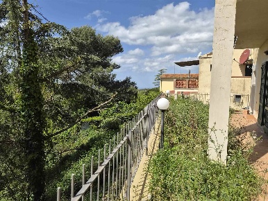 Foto Appartamento in via Roma, Montescudaio di 115 m² con 4 locali