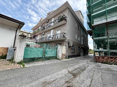 Foto Appartamento in Via Pesaro 2, Bellizzi Centro di 62 m² con 3 locali
