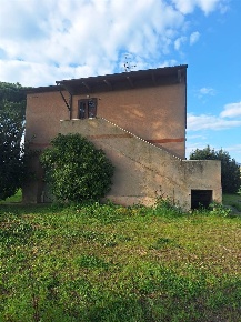 Foto Casa indipendente a Roccastrada Centro di 190 m² con 8 locali