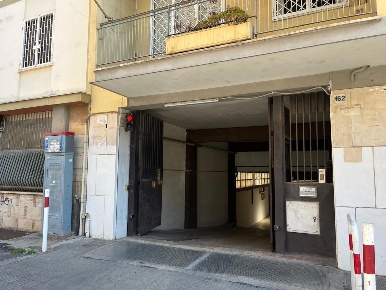Foto Box in Licino Stolone, Roma Cinecittà di 12 m² con 1 locali in vendita