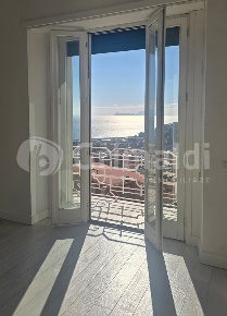 Foto Appartamento in Via A. FALCONE 428, Napoli Vomero di 120 m² in vendita