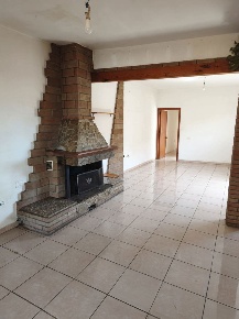 Foto Appartamento a Assemini Centro di 100 m² con 3 locali in vendita
