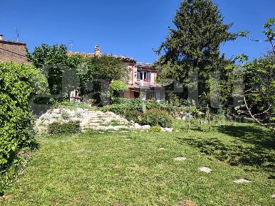 Foto Villa unifamiliare in Via Roma snc, Penna in Teverina di 138 m²