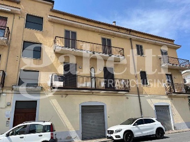 Foto Appartamento in Via Fiume Lao 40, Scalea Centro, Arenile di 140 m²