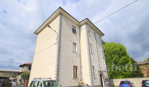 Foto Appartamento in Via Turati 13, Olgiate Olona di 65 m² con 2 locali