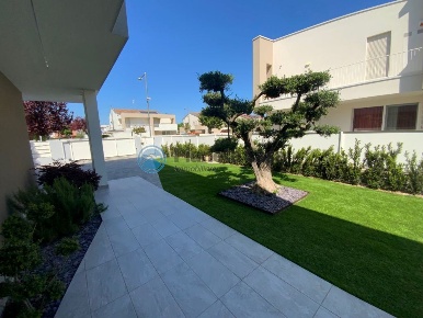 Foto Casa indipendente in Via Umberto Nobile, Legnaro di 205 m² in vendita